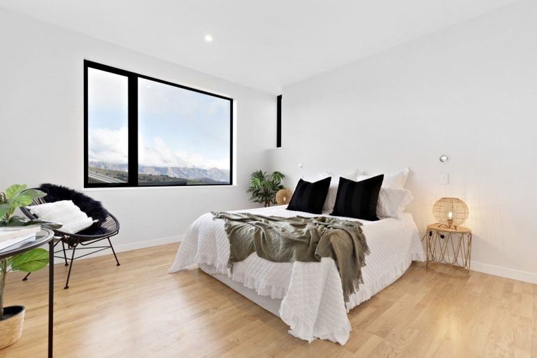 Photo of property in 5 Lancewood Lane, Queenstown, 9300