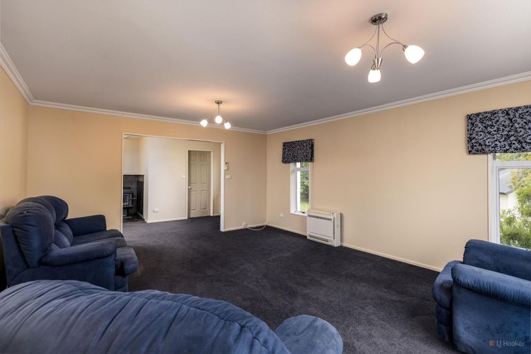 Photo of property in 5 Hayes Street, Waimate, 7924