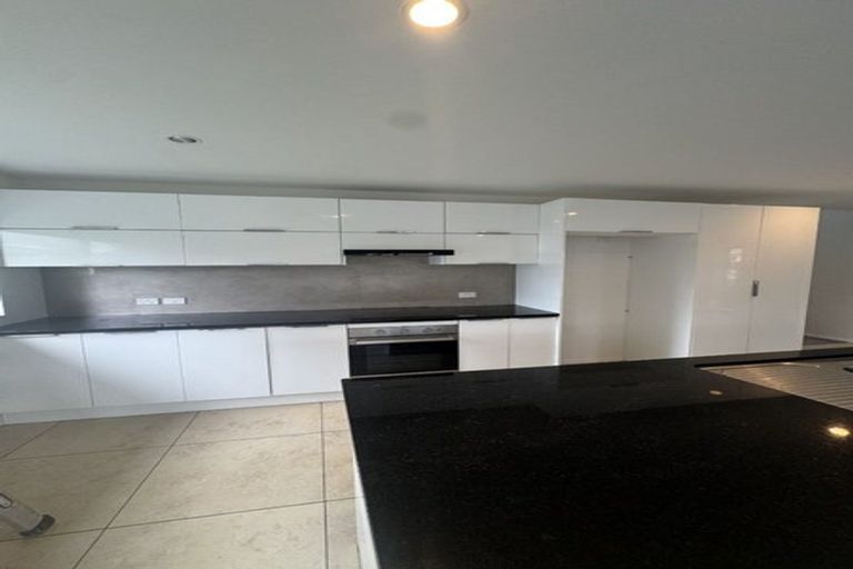 Photo of property in 6a Alan Avenue, Henderson, Auckland, 0610