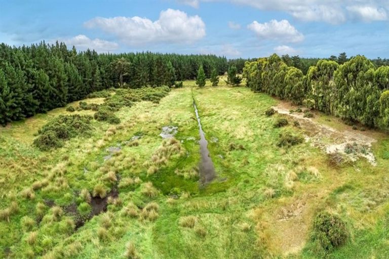 Photo of property in 335 Kainga Road, Kainga, Christchurch, 8083