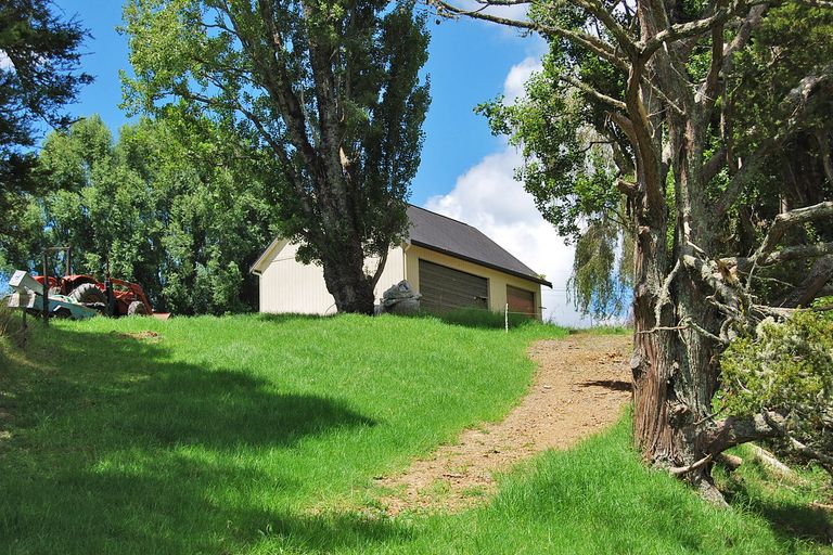 Photo of property in 87 Hurndall Street East, Maungaturoto, 0520