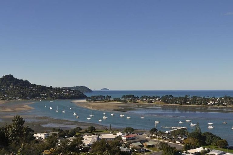 Photo of property in 26 Tairua Heights, Tairua, 3508