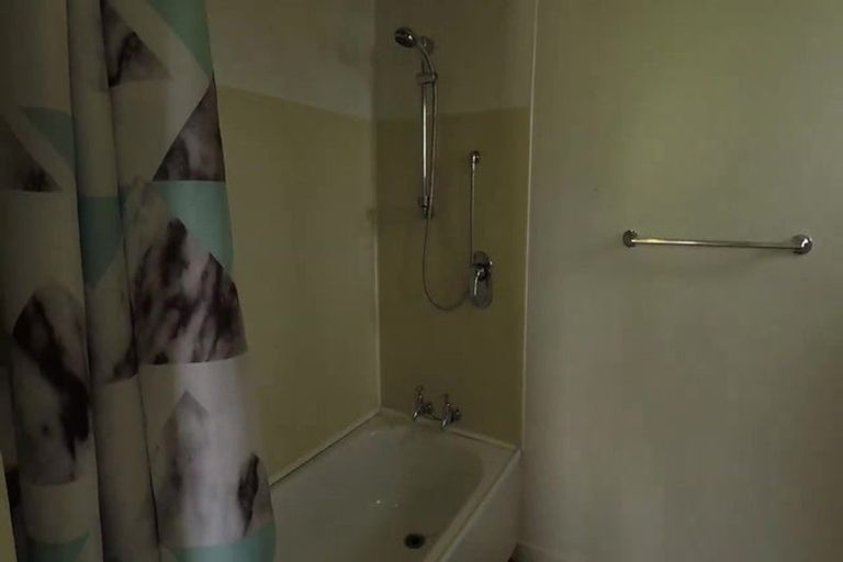 Photo of property in 7 Roberts Street, Whataroa, 7886