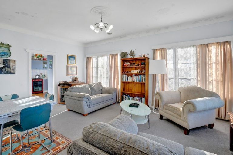 Photo of property in 11 Miranda Street, Stratford, 4332