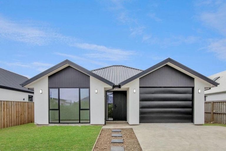 Photo of property in 15 Palmer Avenue, Rolleston, 7615