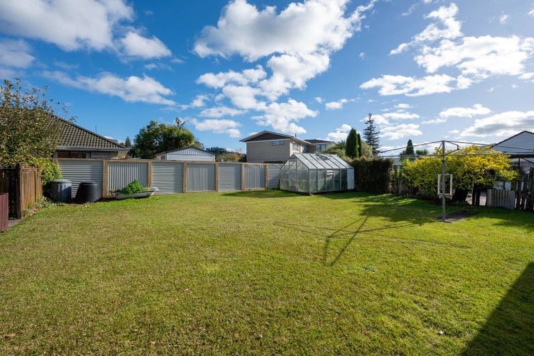 Photo of property in 34 Neri Crescent, Pomare, Rotorua, 3015