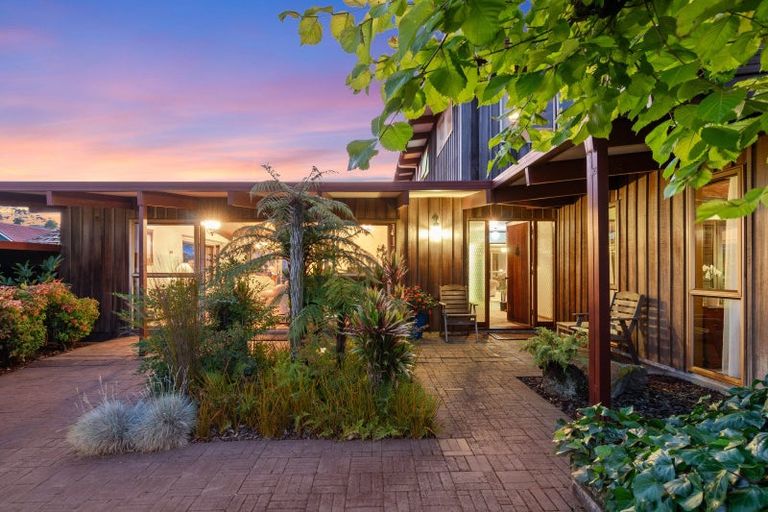 Photo of property in 9 Noumea Place, Mairangi Bay, Auckland, 0630