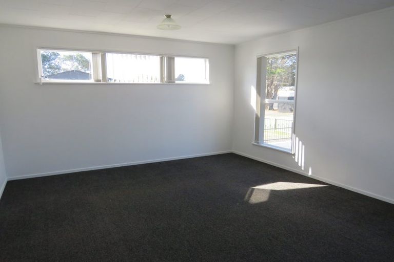 Photo of property in 3 Carbery Place, Manurewa, Auckland, 2102