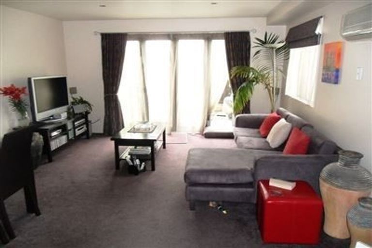 Photo of property in 506e Barbadoes Street, Edgeware, Christchurch, 8013