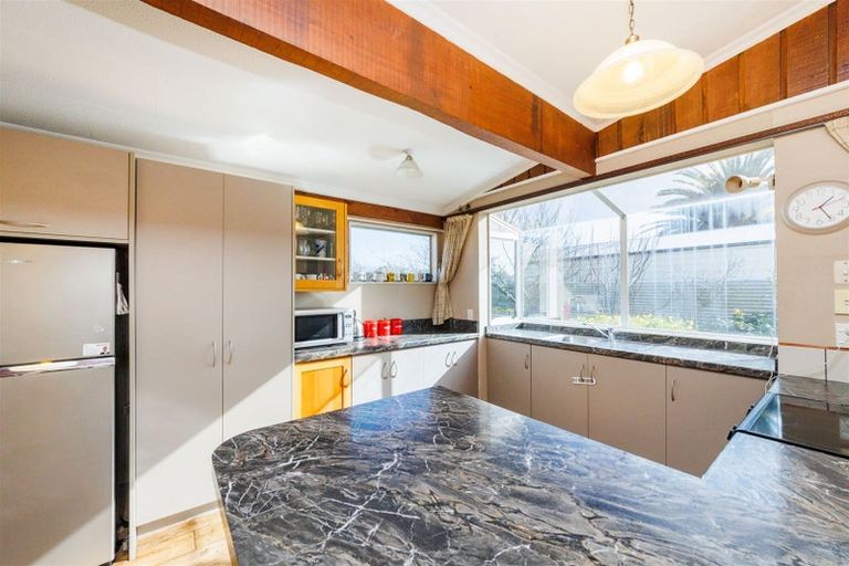 Photo of property in 20 Nuku Street, Tangimoana, 4822