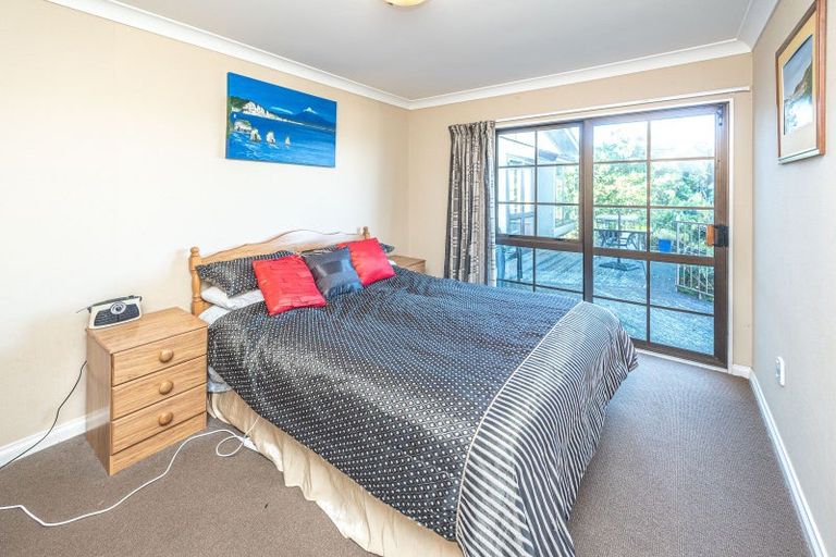 Photo of property in 83 Parkes Avenue, Saint Johns Hill, Whanganui, 4501