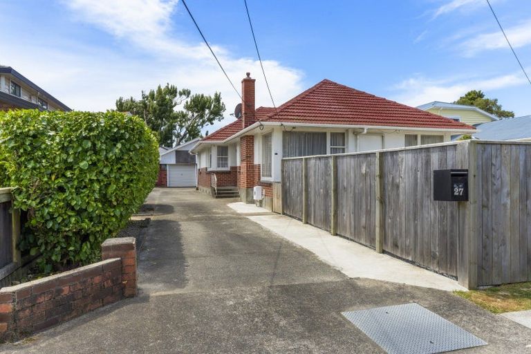Photo of property in 27 Epuni Street, Hutt Central, Lower Hutt, 5011