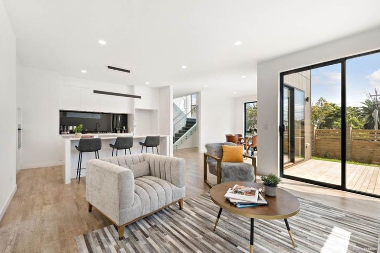 Photo of property in 21a Roseberry Avenue, Birkenhead, Auckland, 0626