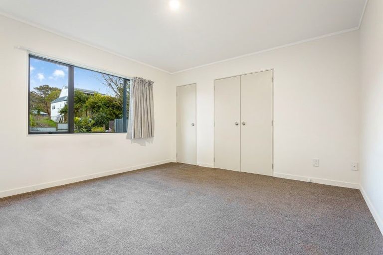Photo of property in 1/35 Eastglen Road, Glen Eden, Auckland, 0602