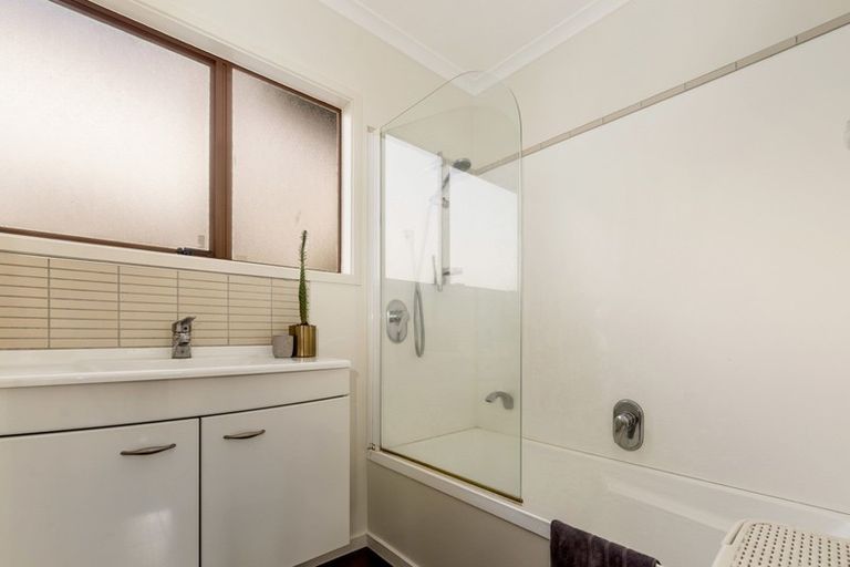 Photo of property in 11 Icarus Place, Sunnybrook, Rotorua, 3015