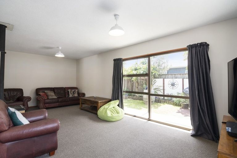 Photo of property in 2/12 Arapiki Road, Stoke, Nelson, 7011