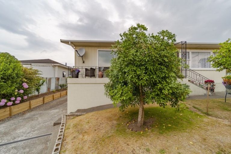Photo of property in 1/4 George Street, Hospital Hill, Napier, 4110