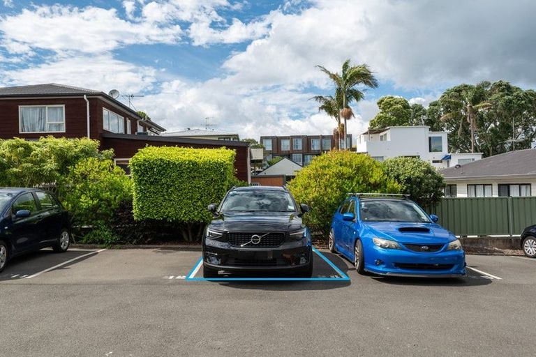 Photo of property in 4/83 Lake Road, Devonport, Auckland, 0622