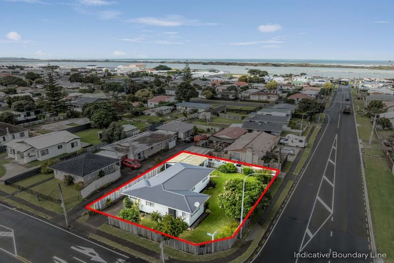 Photo of property in 223 Puriri Street, Castlecliff, Whanganui, 4501
