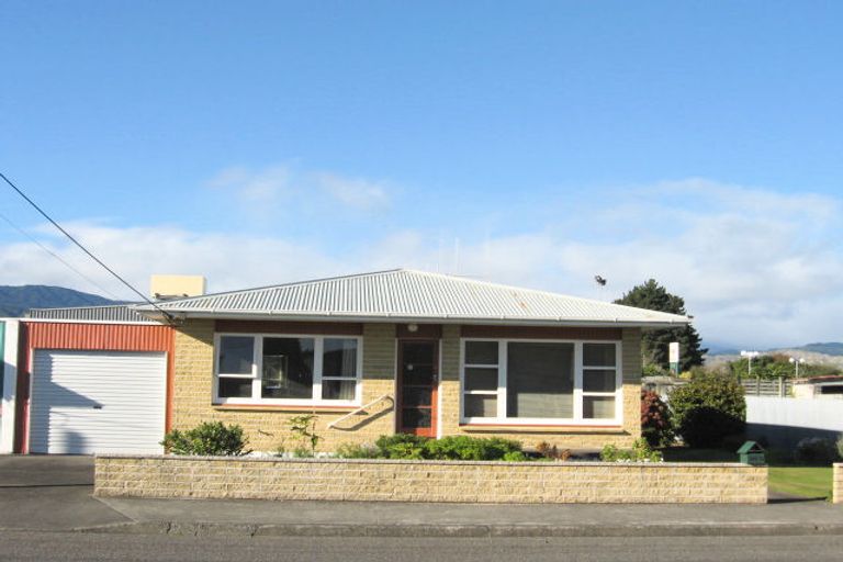Photo of property in 50a Dunstan Street, Otaki, 5512