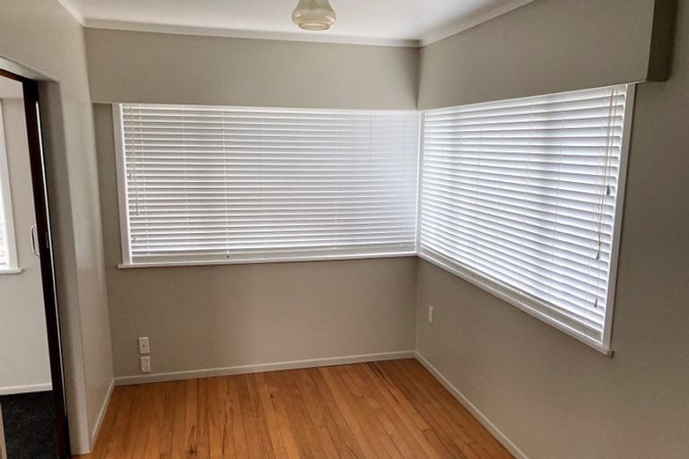 Photo of property in 24 Brocas Avenue, Hillcrest, Hamilton, 3216