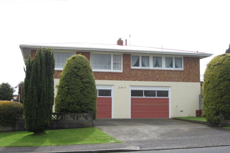 Photo of property in 297 Huatoki Street, Upper Vogeltown, New Plymouth, 4310