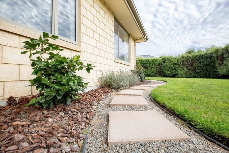 Photo of property in 37 Stallion Avenue, Halswell, Christchurch, 8025