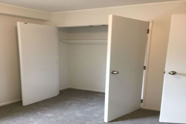 Photo of property in 244 Forrest Hill Road, Forrest Hill, Auckland, 0620