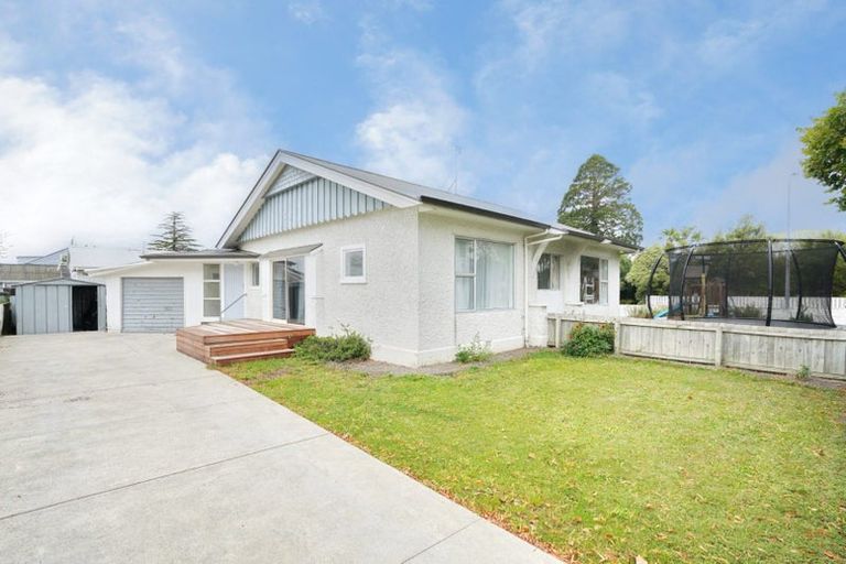 Photo of property in 2 Ayers Street, Rangiora, 7400