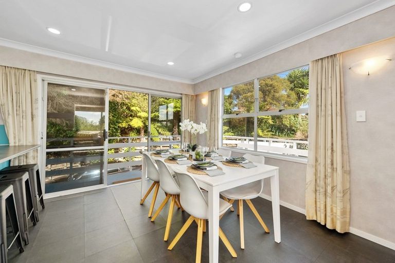 Photo of property in 39 Forest Lake Road, Forest Lake, Hamilton, 3200