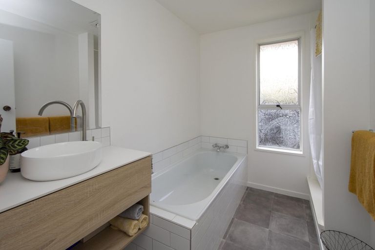 Photo of property in 120 Lake Terrace Road, Burwood, Christchurch, 8061