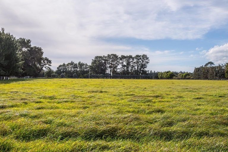 Photo of property in 23 Settlement Road, Morison Bush, Greytown, 5794