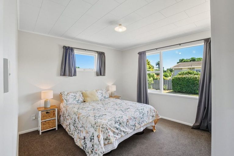 Photo of property in 41 Toru Road, Paraparaumu Beach, Paraparaumu, 5032