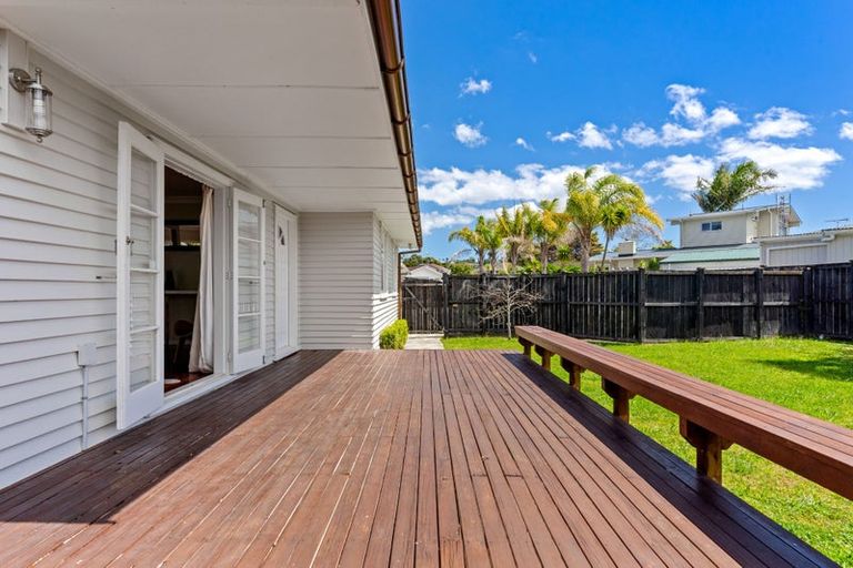 Photo of property in 1/5 Compton Street, Hillcrest, Auckland, 0627