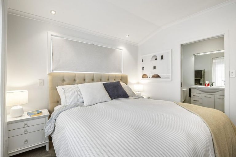 Photo of property in 6 Manuwai Road, Torbay, Auckland, 0630