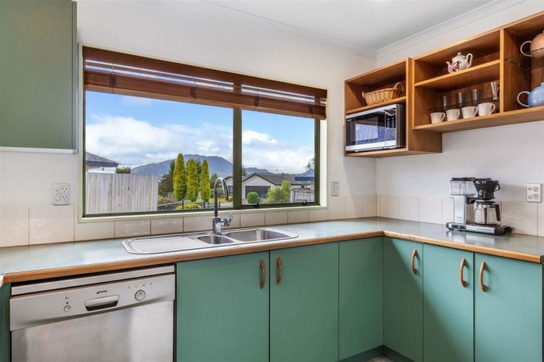 Photo of property in 2/10 Takawai Place, Nukuhau, Taupo, 3330