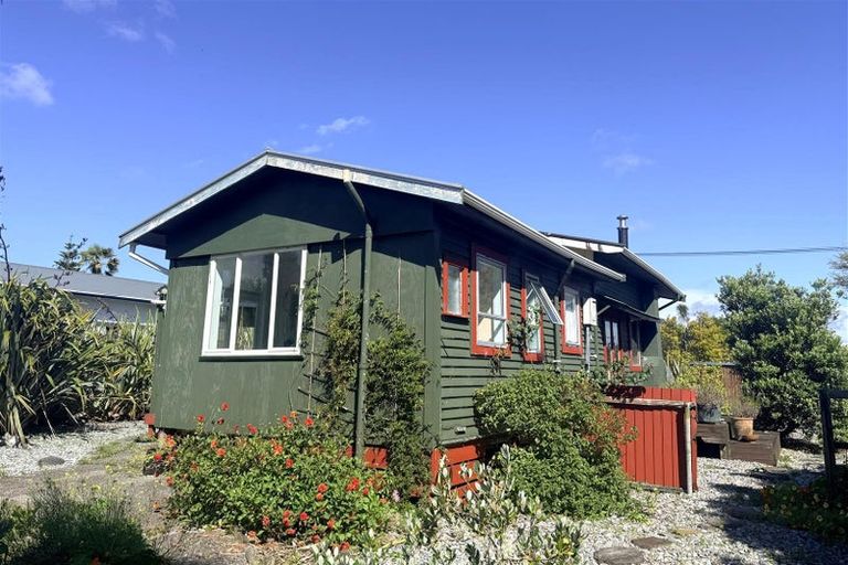 Photo of property in 16 Pitt Street, Runanga, 7803