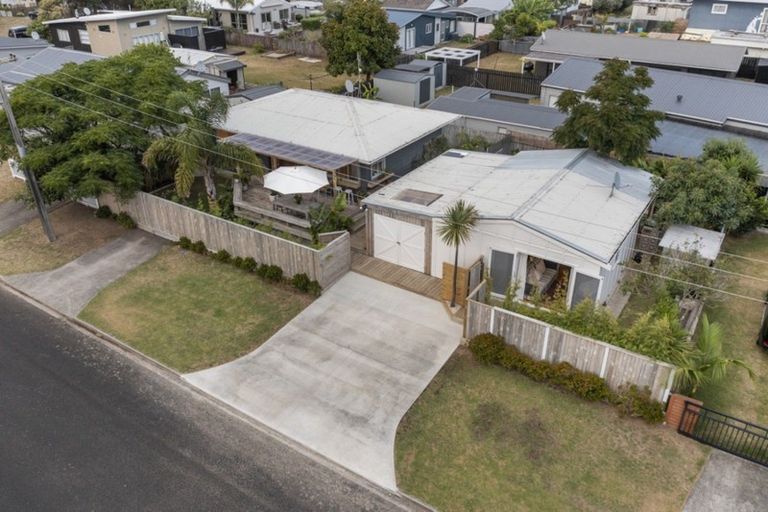 Photo of property in 105 Bell Street, Whangamata, 3620