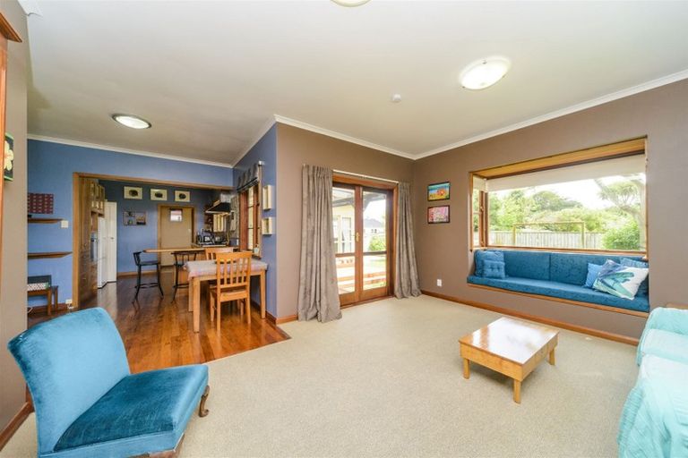 Photo of property in 11 Park Road, West End, Palmerston North, 4412