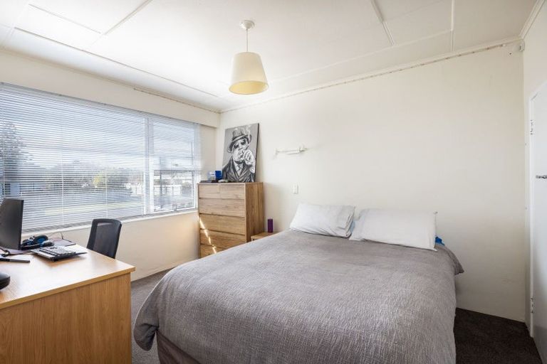 Photo of property in 126 Seaview Road, Westown, New Plymouth, 4310