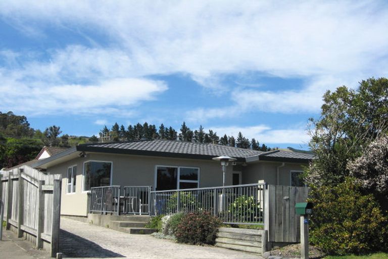 Photo of property in 23 Vining Crescent, Stoke, Nelson, 7011