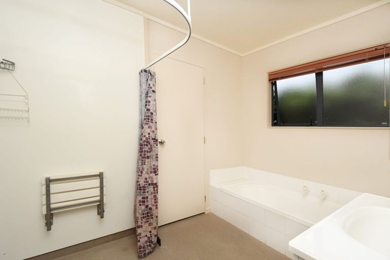 Photo of property in 12 Friesian Place, Grandview Heights, Hamilton, 3200