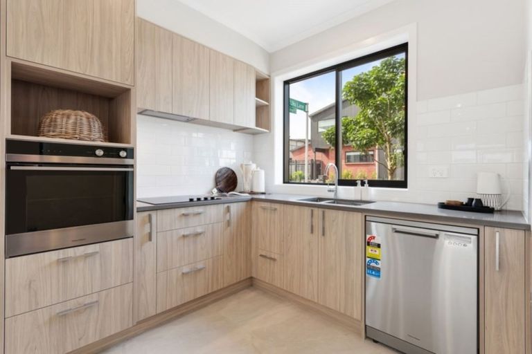 Photo of property in 59 Mapou Road, Hobsonville, Auckland, 0616