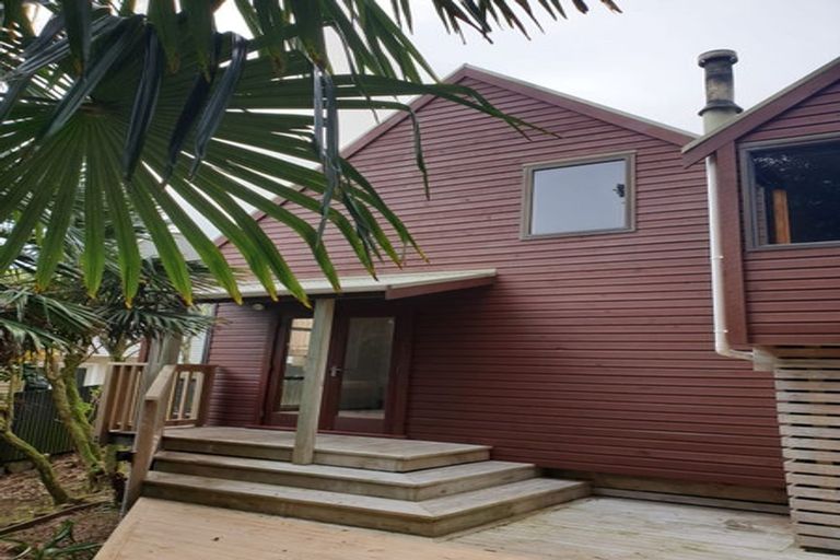 Photo of property in 3a Ngaio Street, Strandon, New Plymouth, 4312