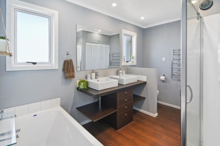 Photo of property in 180 Dinsdale Road, Dinsdale, Hamilton, 3204