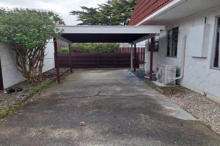 Photo of property in 8a Wainui Road, Waiwhetu, Lower Hutt, 5010