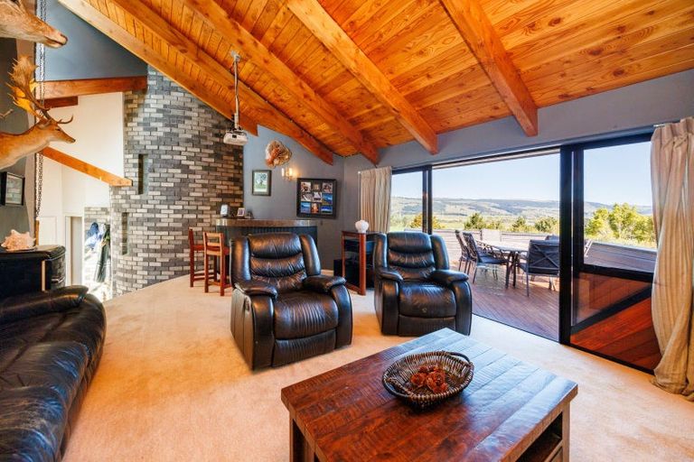 Photo of property in 232 Hendersons Line, Kelvin Grove, Palmerston North, 4470