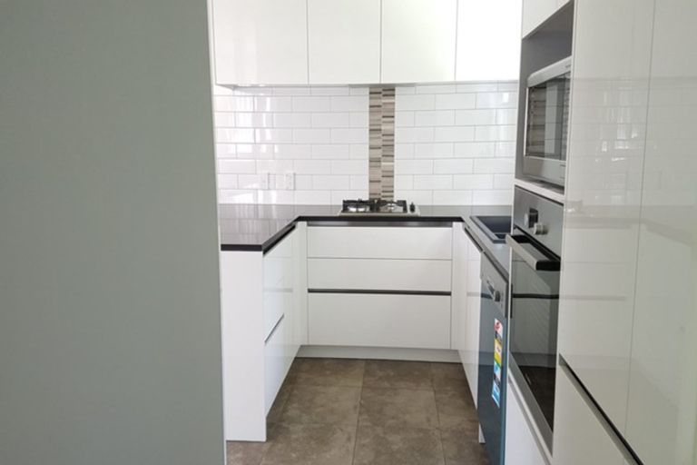 Photo of property in 34c Kewa Road, Albany Heights, Auckland, 0632