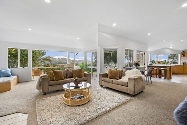 Photo of property in 271 Clevedon Kawakawa Road, Clevedon, Papakura, 2585