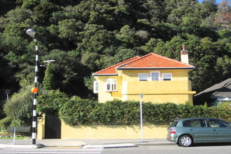 Photo of property in 147 Muritai Road, Eastbourne, Lower Hutt, 5013